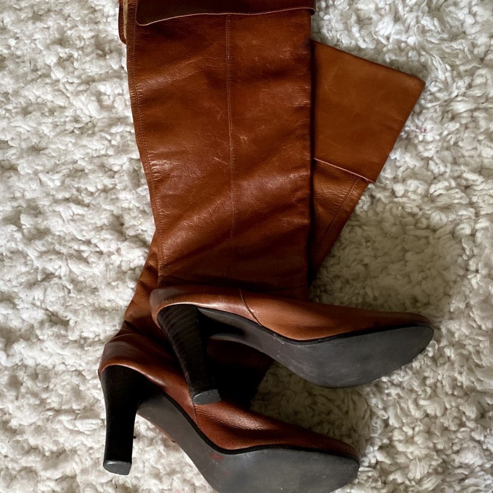 Boots - Picture 4 of 4